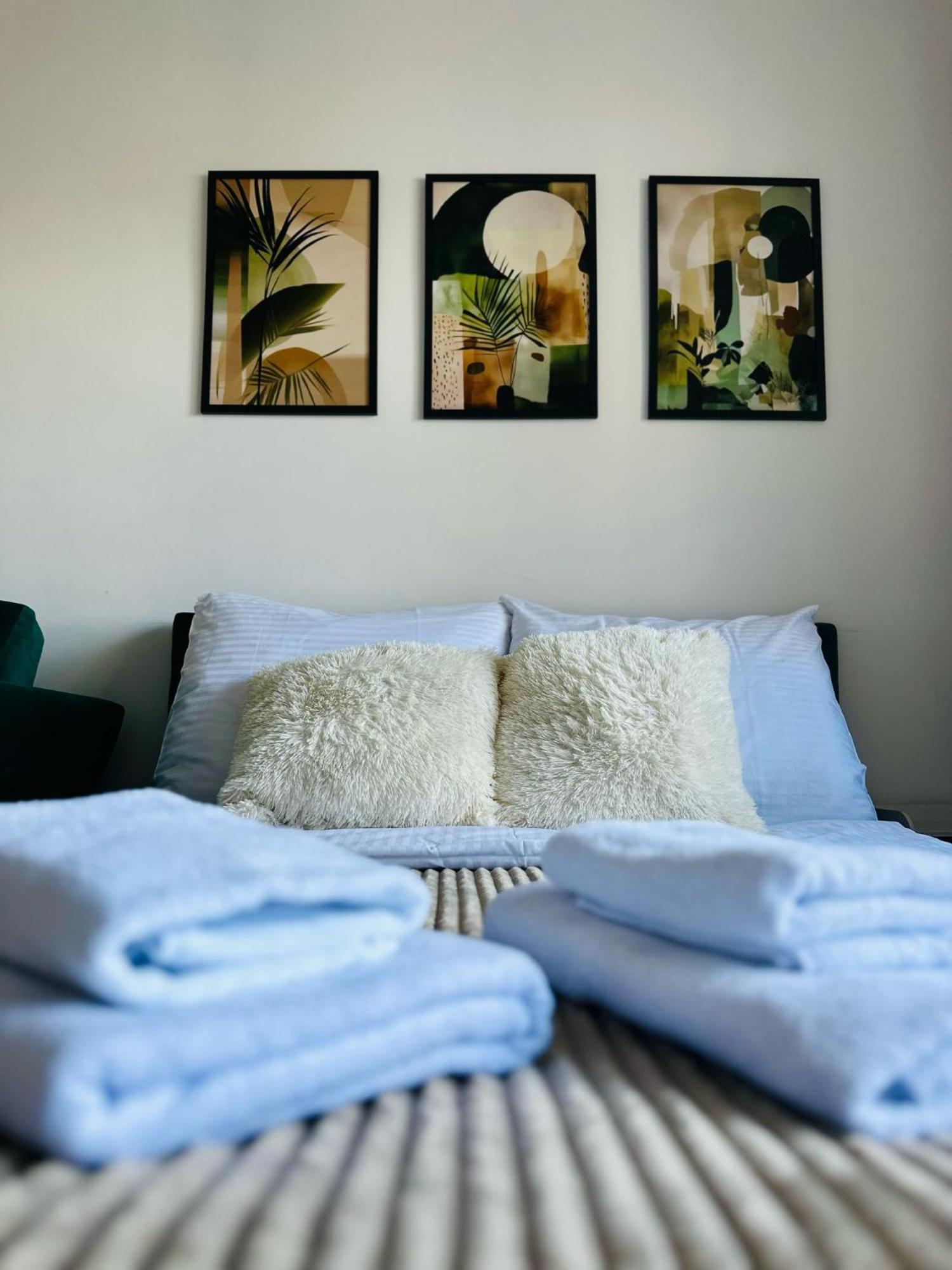 Rodzinna Przystan Apartment *